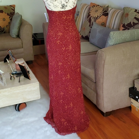 Dress - Picture 4 of 5